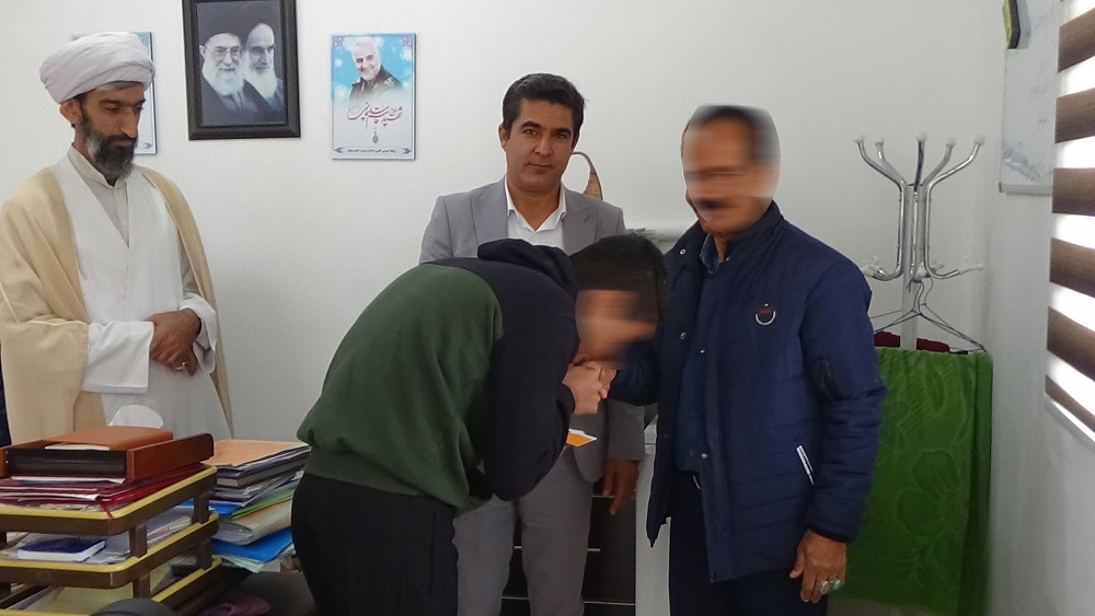 تجلیل مددجویان کانون اصلاح وتربیت بوشهر از پدران خود   