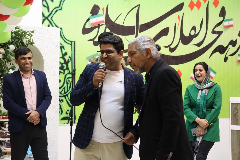 برگزاری جشن بزرگ فجر انقلاب ومیلاد امام علی (ع)در زندان دشتستان 