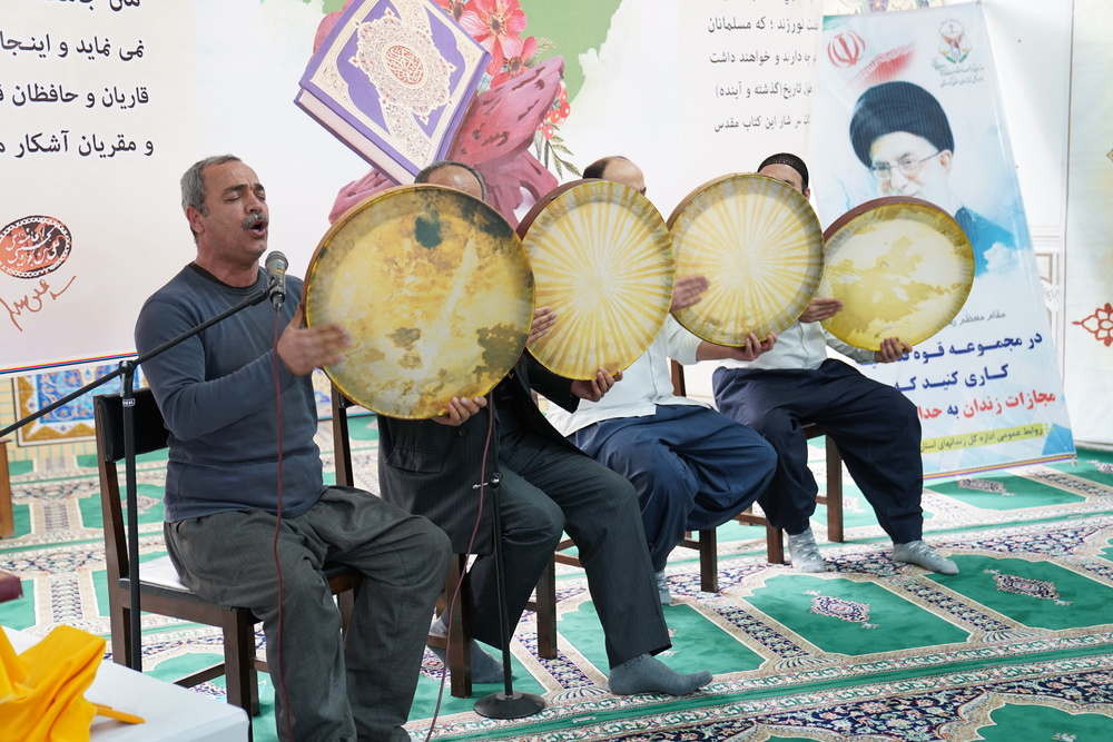 آزادی ۳۲ نفراز زندان در مراسم جشن فجر ۴۴