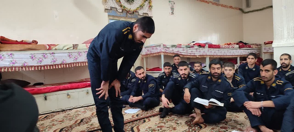 اجرای ویژه برنامه «قرآن بخوان هدیه بگیر» برای سربازان زندان یاسوج
