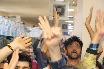 شادی و بانگ الله‌اکبر زندانیان مشمول عفو در زندان ارومیه