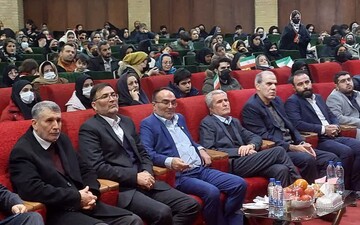 برگزاری جشن بزرگ انقلاب برای خانواده مددجویان زندان مرکزی تبریز
