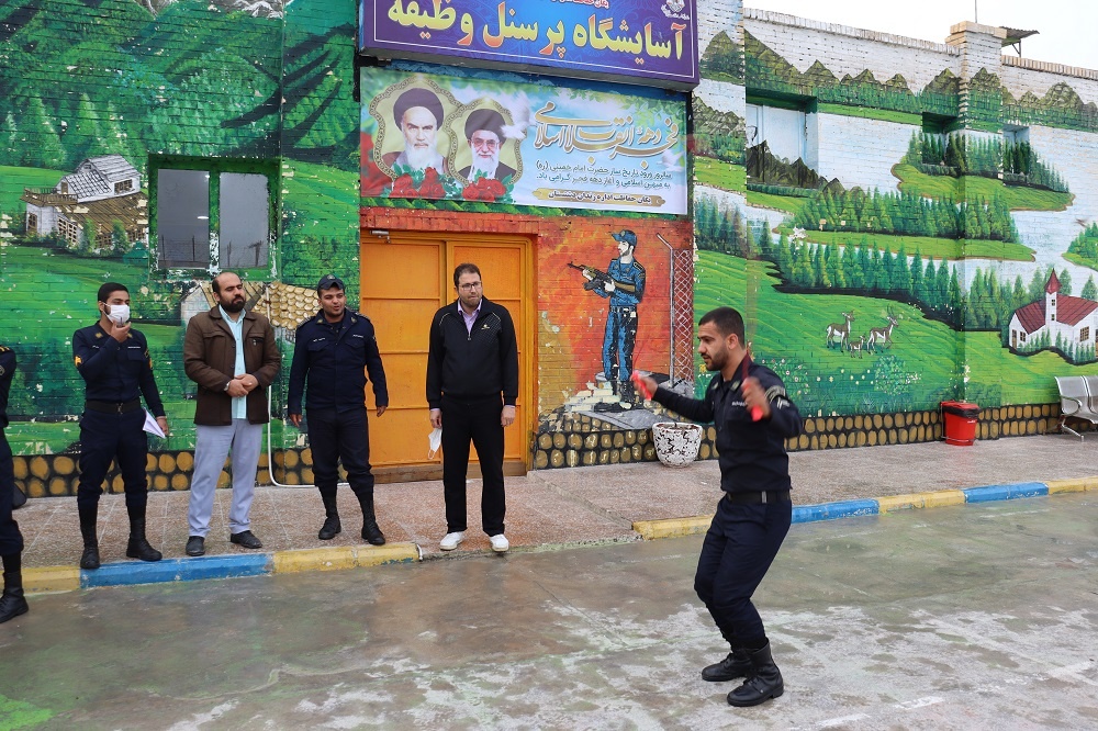 جشنواره ورزشی سربازان وظیفه زندان دشتستان به مناسبت دهه فجر
