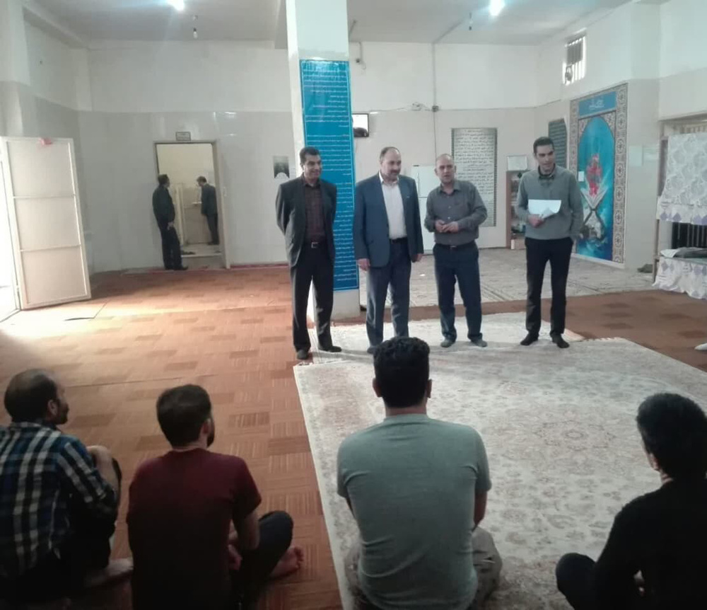 دیدار مدیرکل زندان‌های استان مرکزی با زندانیان در زندان‌های دلیجان و محلات