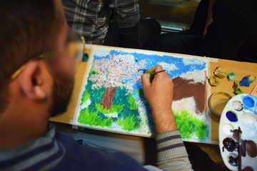 مددجویان کانون اصلاح و تربیت البرز «بهار» را نقاشی کردند