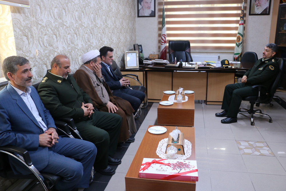 دیدار صمیمی مدیرکل زندانهای استان سمنان با فرمانده نیروی انتظامی 