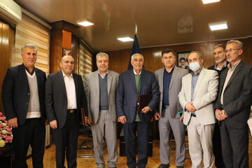 خیّر تهرانی ۱۹ مددجوی نیازمند مالی را از زندان‌های آذربایجان غربی آزاد کرد