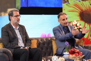 حضور خیرین در اولین برنامه زنده تلویزیونی یک شهر ضیافت در اصفهان