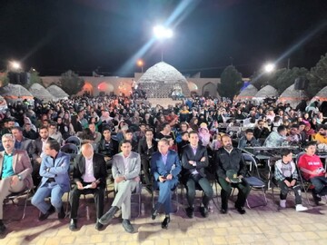 تصویر / برگزاری جشن گلریزان شهرستان مهریز