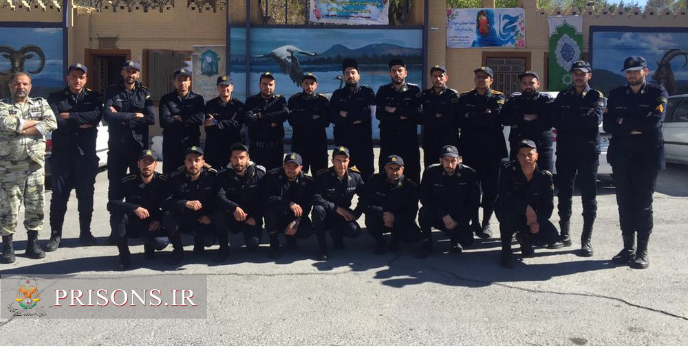 طبیعت‌گردی سربازان زندان مرکزی اراک در روز طبیعت