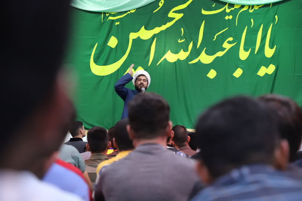 مراسم یادبود شهداء حرم مطهر رضوی در زندان مرکزی مشهد برگزار شد