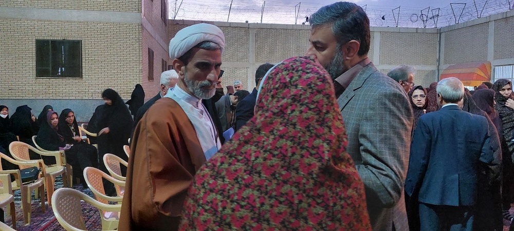 ضیافت افطار زندانیان زن با حضور مسئولین ارشد قضایی استان اصفهان برگزار شد