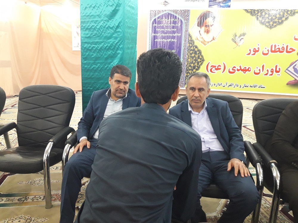 ملاقات چهره به چهره مدیرکل زندان های استان با زندانیان زندان دشتستان