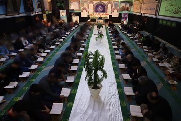 برپایی محفل انس با قرآن کریم در زندان مرکزی مشهد