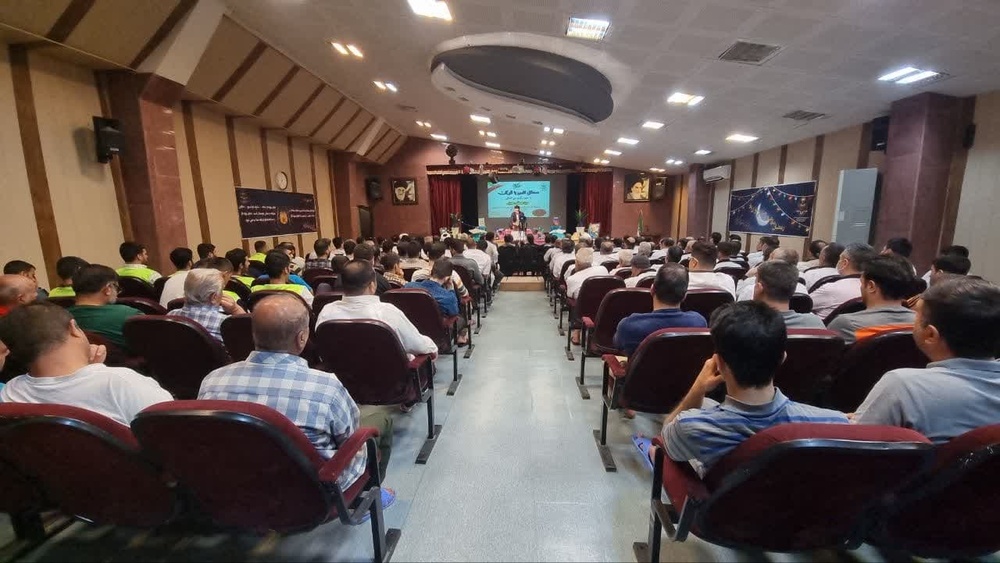 برگزاری محفل انس با قرآن با حضور قاری بین‌المللی در زندان مرکزی شیراز