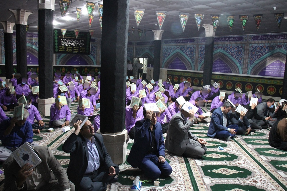 درشب نوزدهم ماه مبارک رمضان زندان مرکزی بوشهرغرق در عزا و ماتم شد