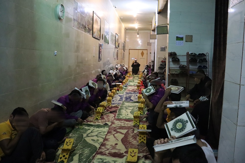 احیای  شب نوزدهم ماه مبارک رمضان ویژه مددجویان اردوگاه حرفه آموزی و کار درمانی بوشهر