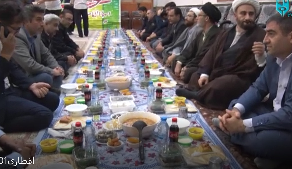 ضیافت افطاری ماه مبارک رمضان برای مددجویان زندان تبریز