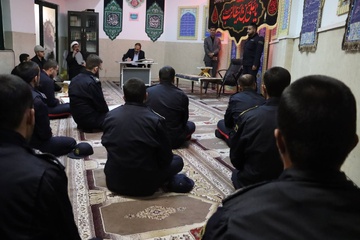 سربازان وظیفه زندان‌های استان تهران به رقابت قرآنی پرداختند