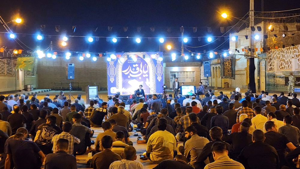 شب احیا در زندان مرکزی اهواز با حضور نماینده ولی فقیه در خوزستان 