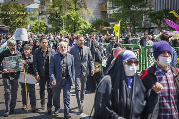 تصاویر| راهپیمایی روز جهانی قدس با حضور رئیس سازمان زندان‌ها