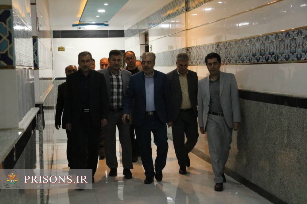 بازدید مدیرکل فرهنگ و ارشاد اسلامی از زندان ارومیه