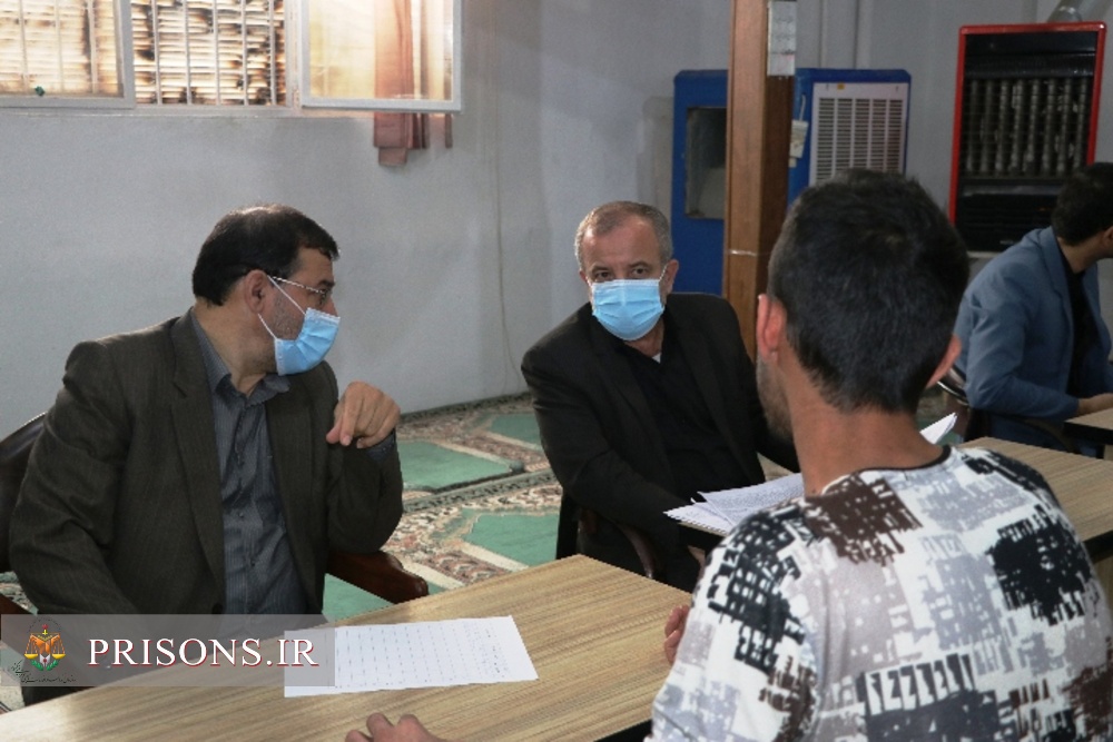 بازدید هیئت قضایی 22 نفره از زندان مرکزی ساری