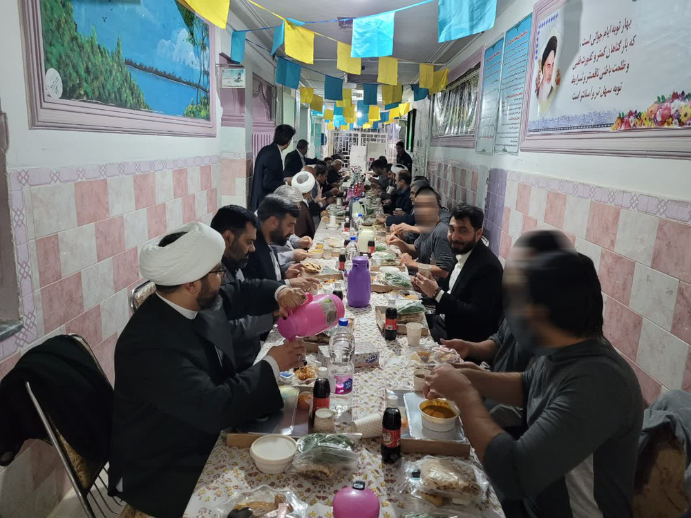 ضیافت افطاری در کانون اصلاح و تربیت قزوین