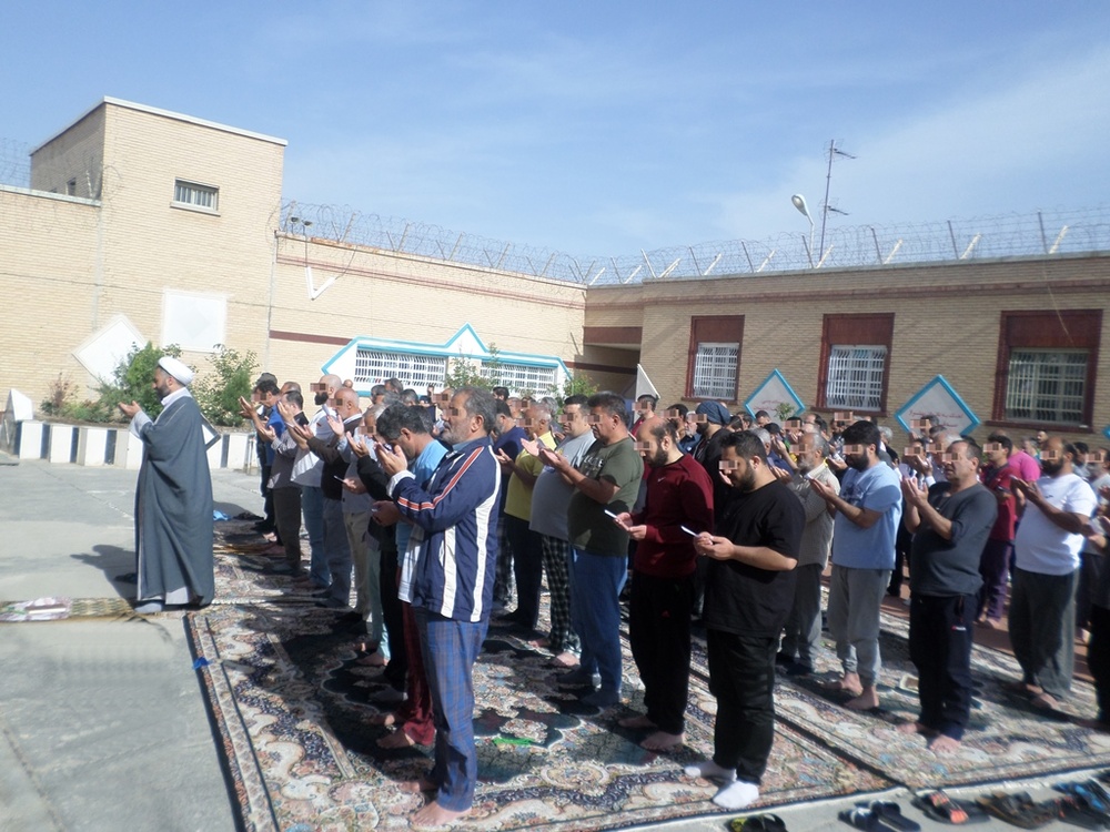نماز عید فطر در ندامتگاه‌های استان تهران اقامه شد