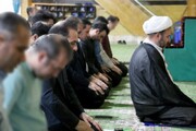 اقامه نماز عید سعید فطر در سراسر زندان‌های استان کرمانشاه