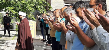 اقامه نماز عید سعید فطر در اندرزگاه‌های ندامتگاه فردیس