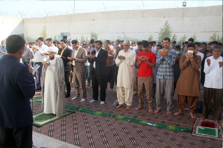 برپایی نماز عید سعید فطر در زندان‌های استان سیستان و بلوچستان