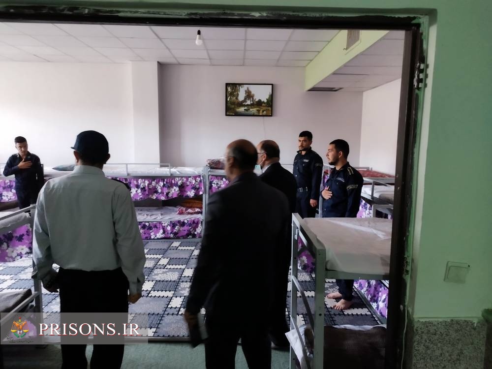 مدیرکل بهداشت و درمان سازمان زندان‌ها از زندان‌های استان سمنان بازدید کرد