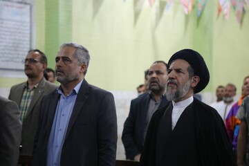 بازدید امام جمعه موقت تهران از زندان مرکزی قزوین