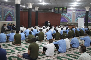 حضور مدیرکل زندان‌های استان بوشهر در مراسم شهادت امام جعفر صادق(ع) زندان مرکزی