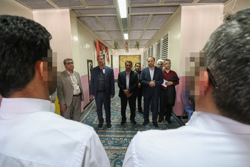 بازدید مدیران ستادی سازمان زندان‌ها از زندان‌های سیرجان و بم