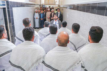 بازدید مدیران ستادی سازمان زندان‌ها از زندان‌های سیرجان و بم