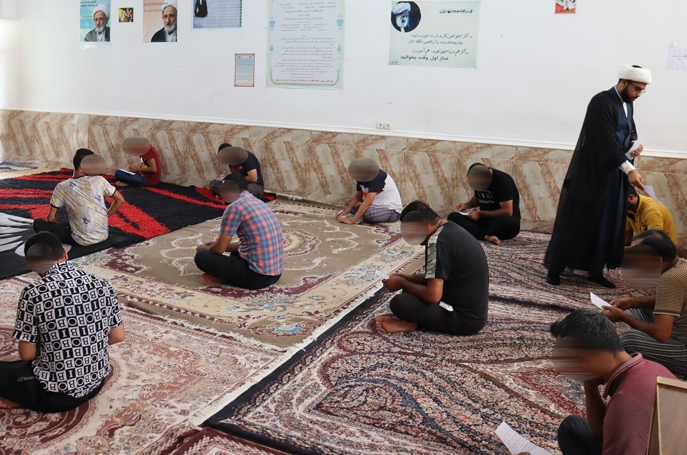 مسابقه کتابخوانی در اردوگاه حرفه‌آموزی و کاردرمانی استان بوشهر برگزار شد