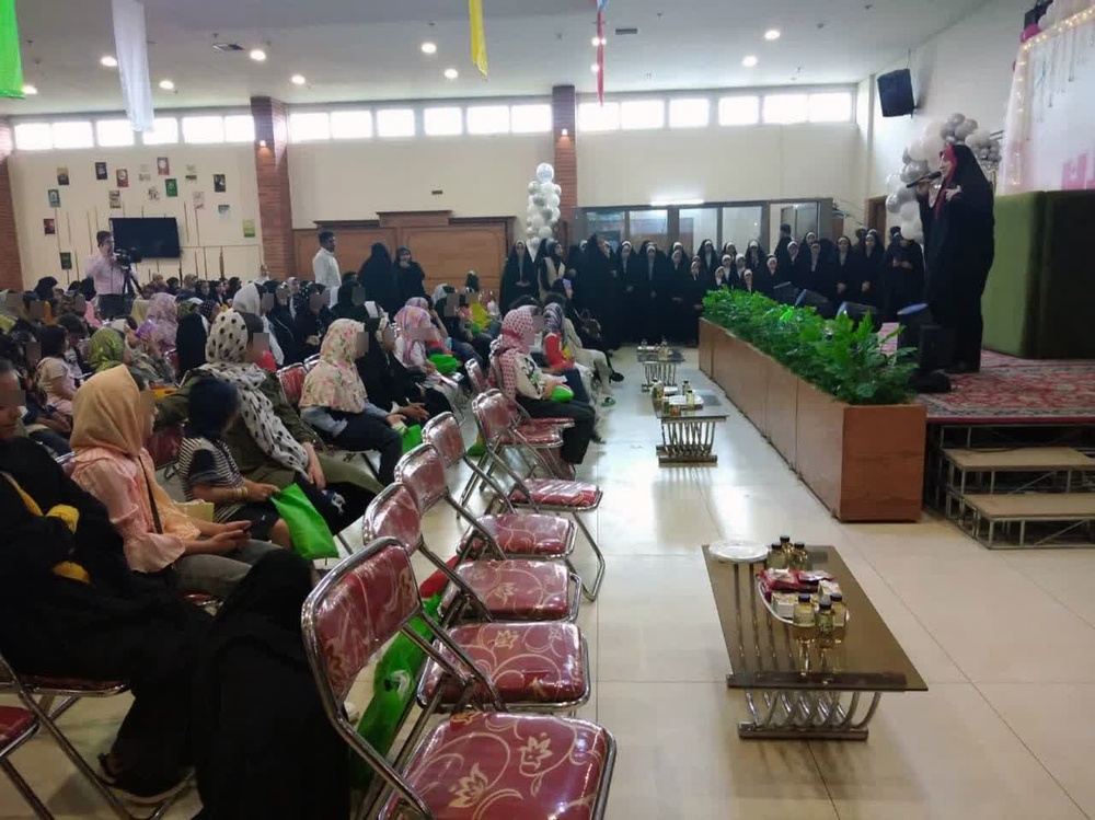 جشن «روز دختر» با حضور خانواده زندانیان زندان مرکزی مشهد برگزار شد