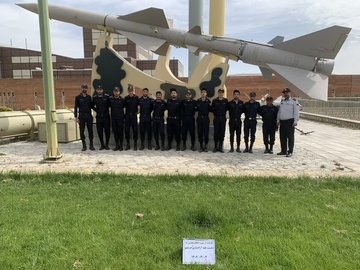 بازدید سربازان وظیفه زندان مرکزی اراک از موزه دفاع مقدس