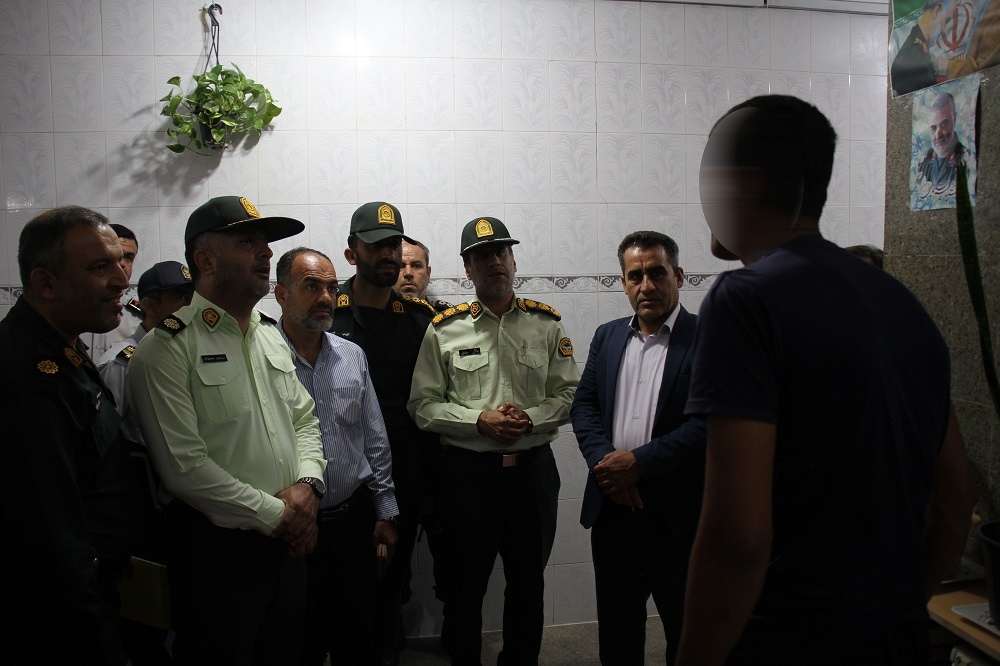 بازدید فرمانده انتظامی شهرستان بوشهر از زندان مرکزی