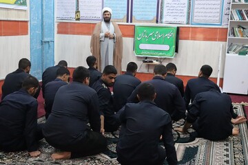 سربازان زندان دشتستان دوره آموزشی احکام اسلامی را فرا گرفتند