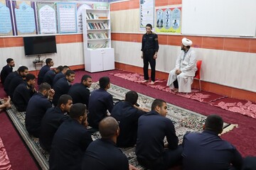 دوره آموزشی تخصصی نماز جهت سربازان وظیفه در زندان دشتستان برگزار شد