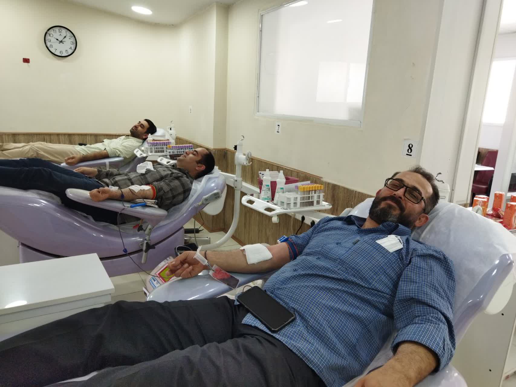 پویش اهدای خون توسط کارکنان زندان های گیلان 