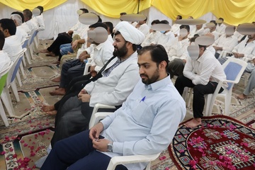 همایش بزرگ جلوه های ایثار با محوریت تجلیل از خانواده های بانی فرهنگ گذشت در پرونده های قصاص در زندان دشتستان