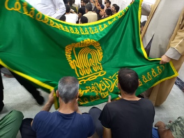 شمیم خوش حرم رضوی باحاملان پرچم سبز گنبد در زندان مرکزی