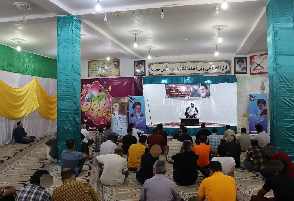 برگزاری مراسم گرامیداشت سالروز رحلت حضرت امام خمینی (ره) در زندان دشتستان 