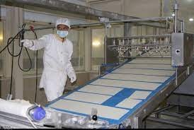 اشتغال ۲۰ نفر از مددجویان انجمن حمایت زندانیان ارومیه در تولیدی نان صنعتی نهارک