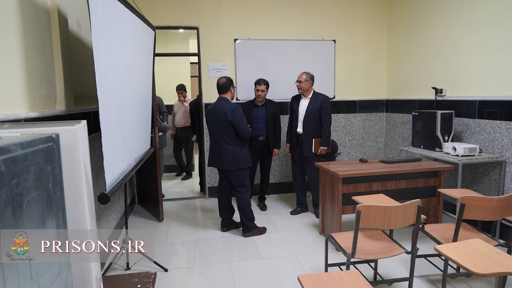 بازدید مسئولین آموزش فنی و حرفه ای استان از زندان ارومیه