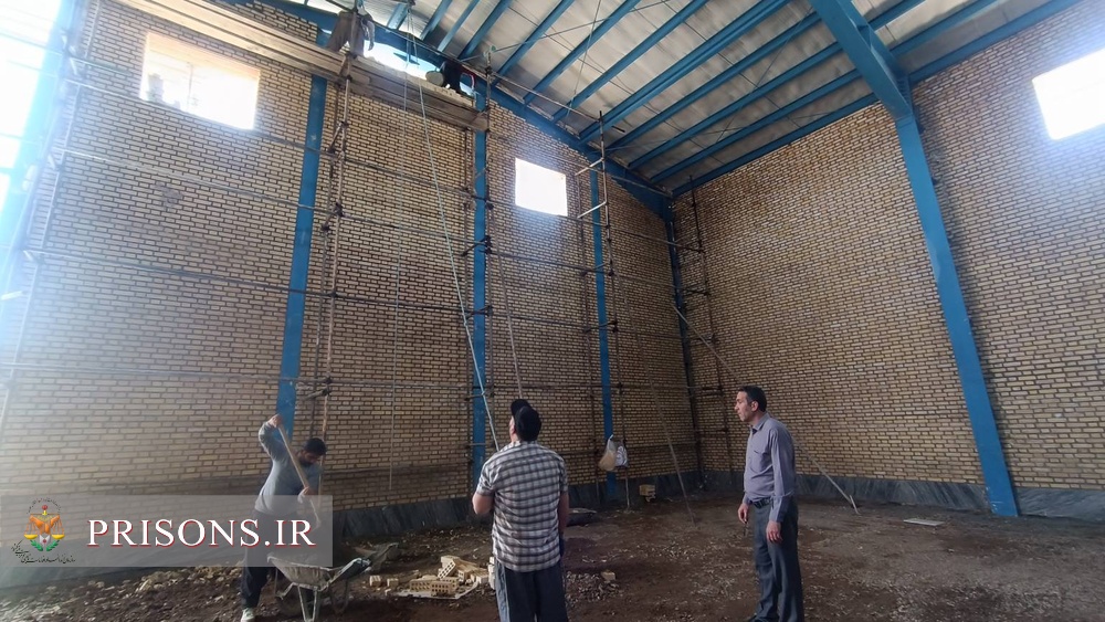 مراحل اولیه ساخت سالن ورزشی زندان میاندوآب 